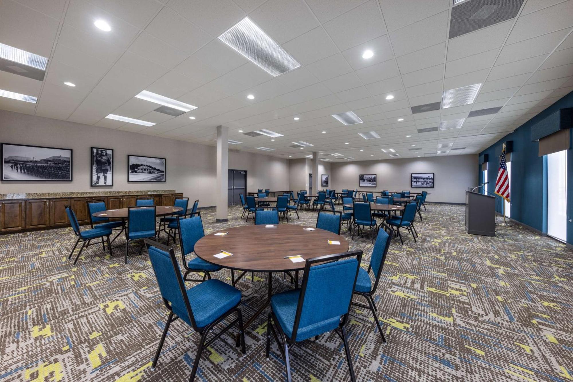 Hampton Inn Сент-Роберт Екстер'єр фото